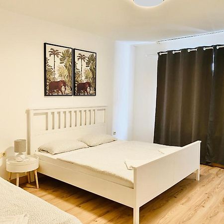 Tm Aparts Ντόρτμουντ Εξωτερικό φωτογραφία A bedroom