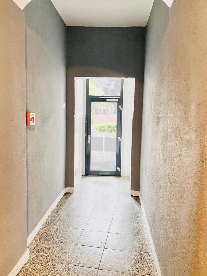 Tm Aparts Ντόρτμουντ Εξωτερικό φωτογραφία Entrance to the house