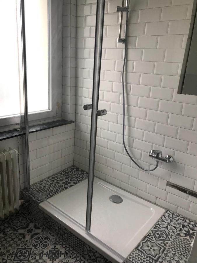 Tm Aparts Ντόρτμουντ Εξωτερικό φωτογραφία A shower