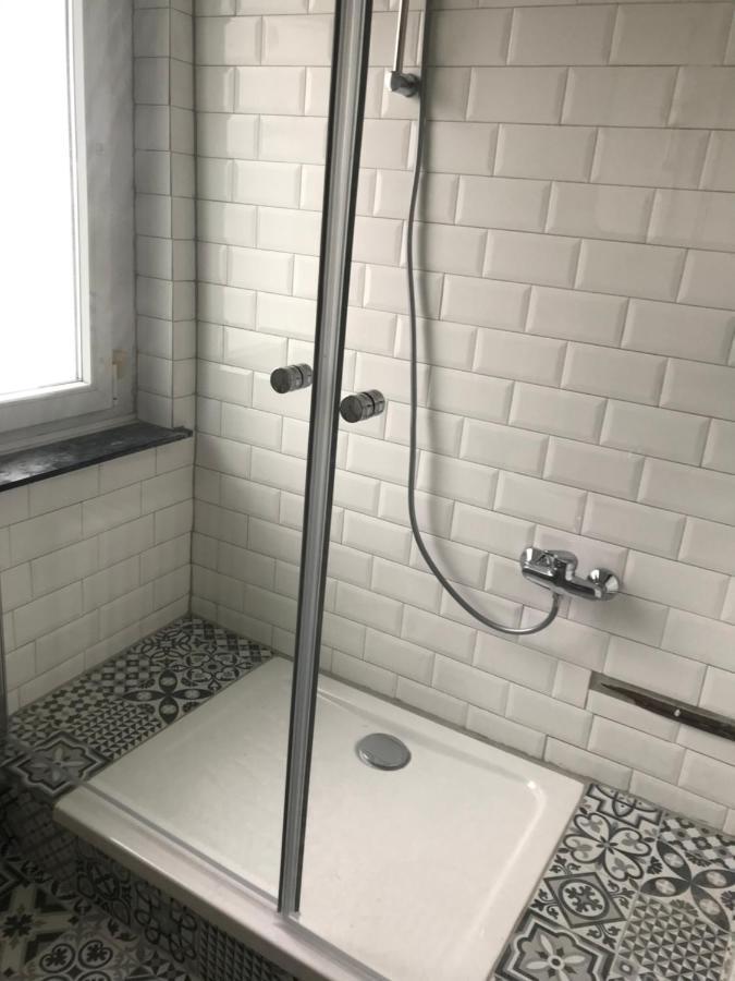 Tm Aparts Ντόρτμουντ Εξωτερικό φωτογραφία A shower